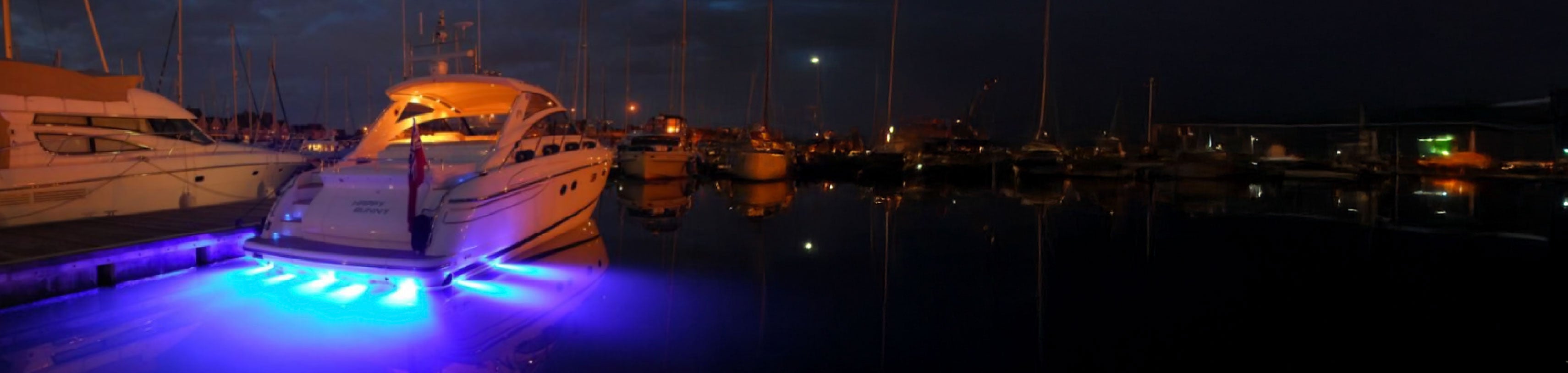Vibrant Five Oceans underwater lights for night boating