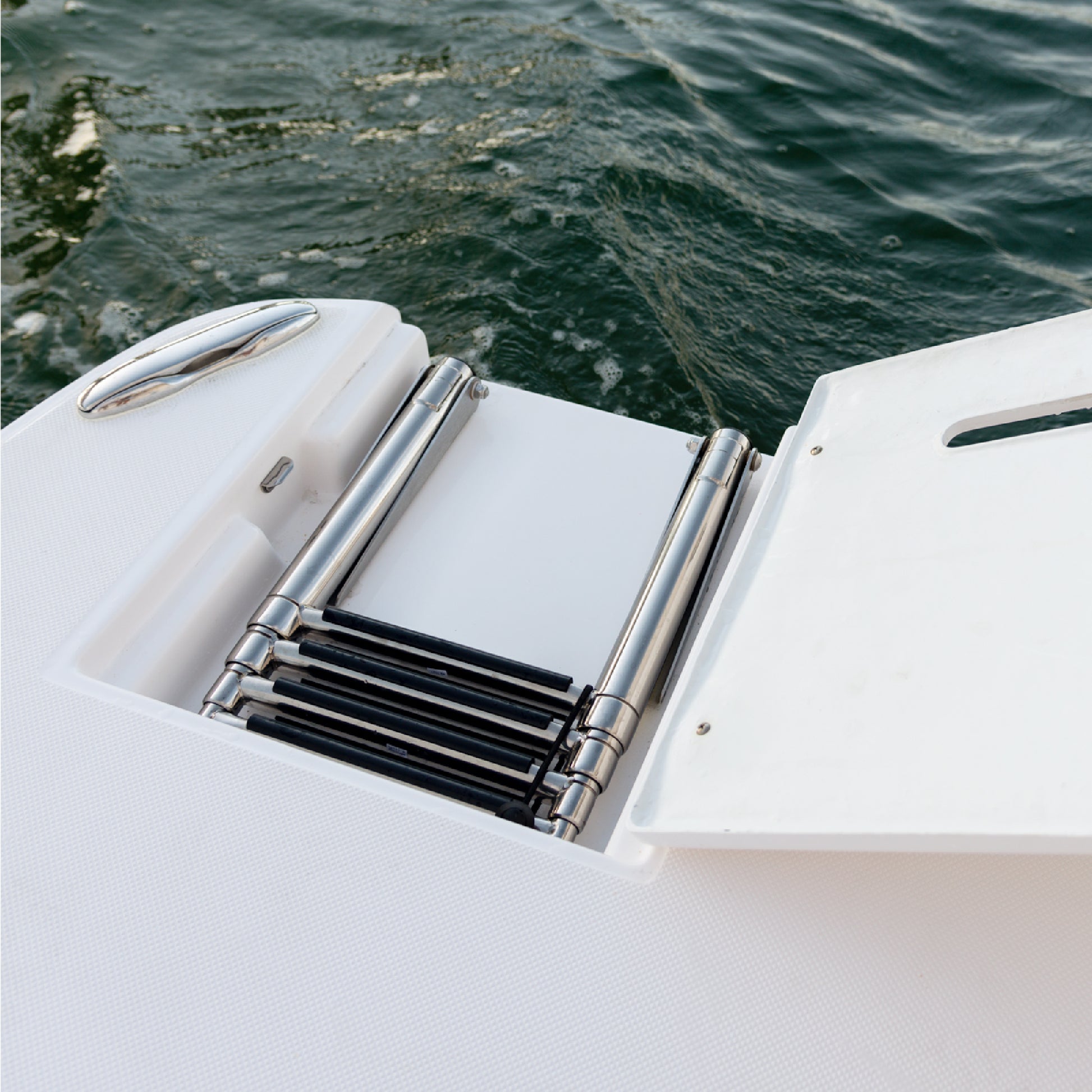 4 Step Boat Over Platform Telescoping Ladder, Stainless Steel - FO4503 - Five Oceans