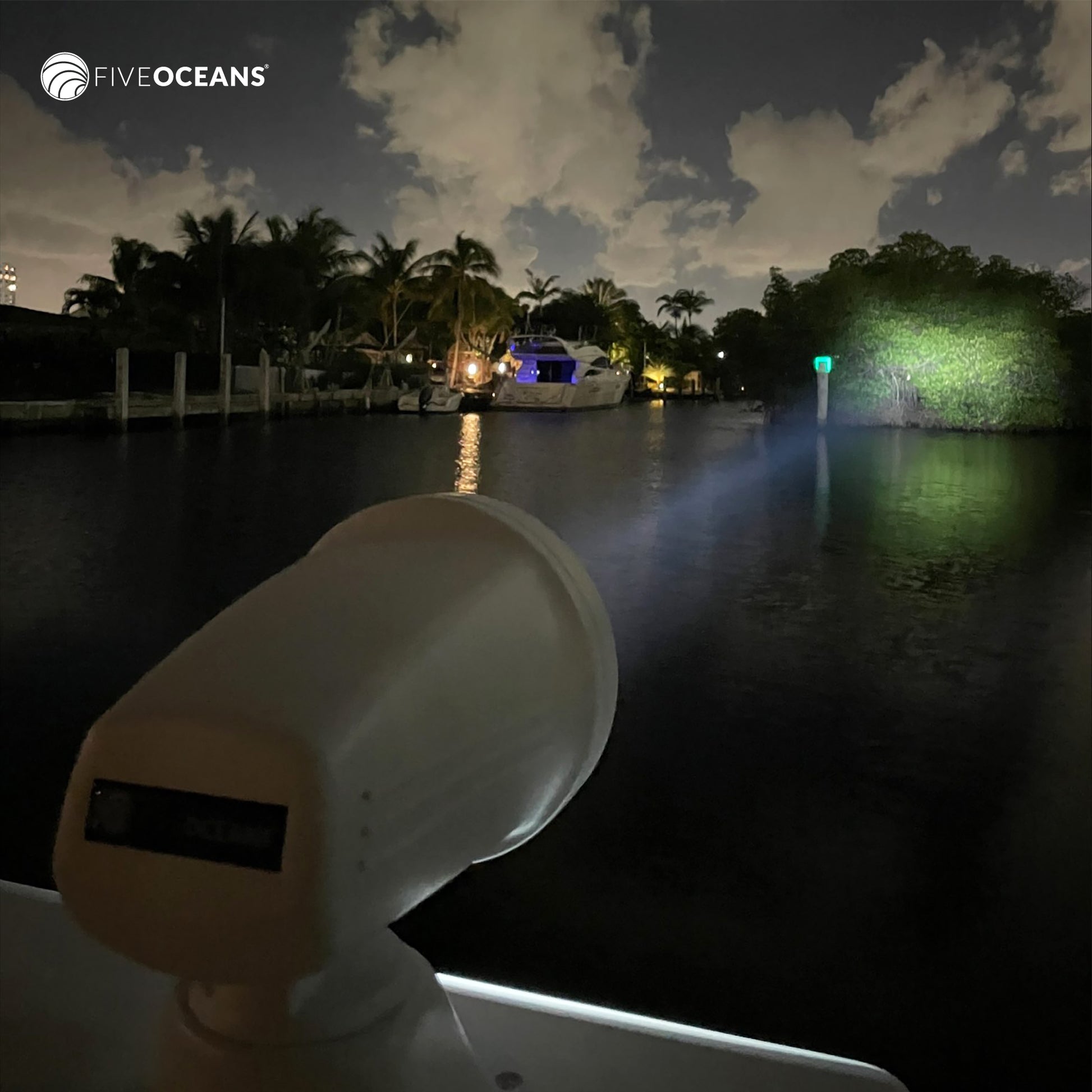Boat Spotlight, LED Wireless Remote Controlled 3500 LM, 12V DC - FO4519 - Five Oceans