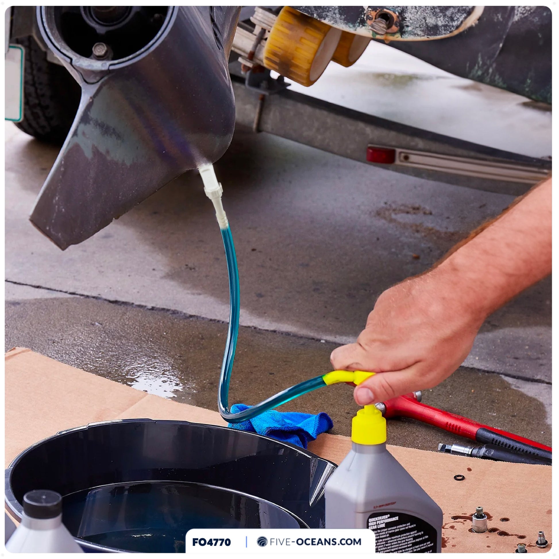 Gear Lube Oil Pump for Quart Bottles - FO4770 - Five Oceans